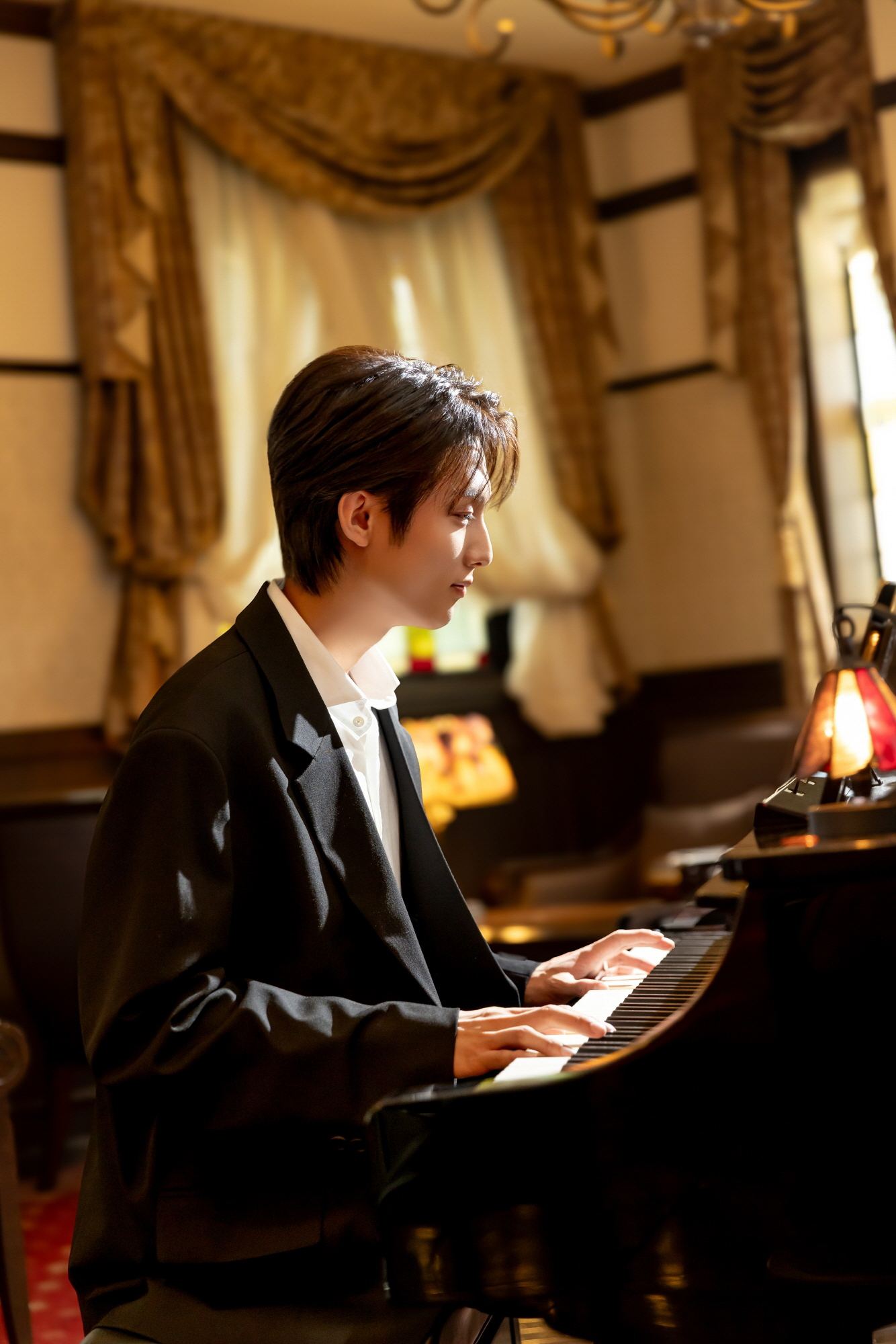 K-PHOTO — THE ALLURE 20