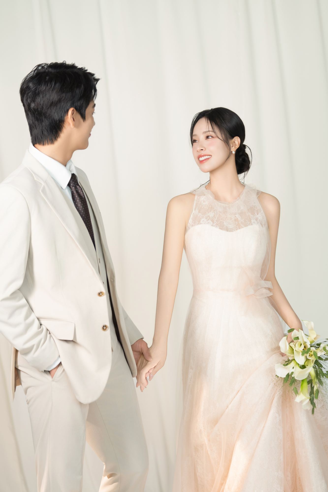 DIVINE MOMENTS 5
